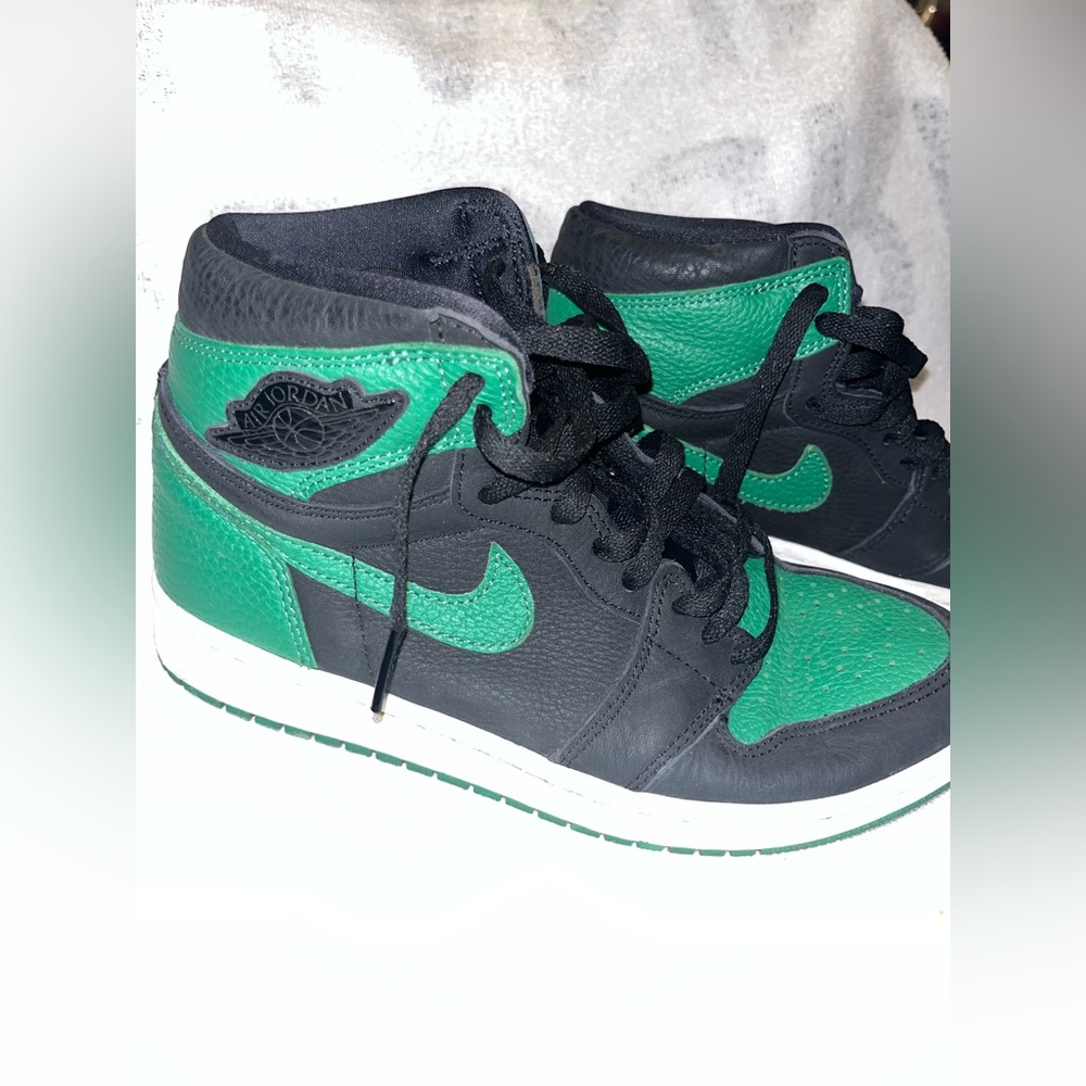Jordan 1 Retro High Pine Green Black